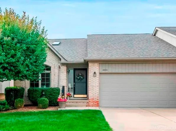 46421 Imperial Ln, Macomb, MI 48044
