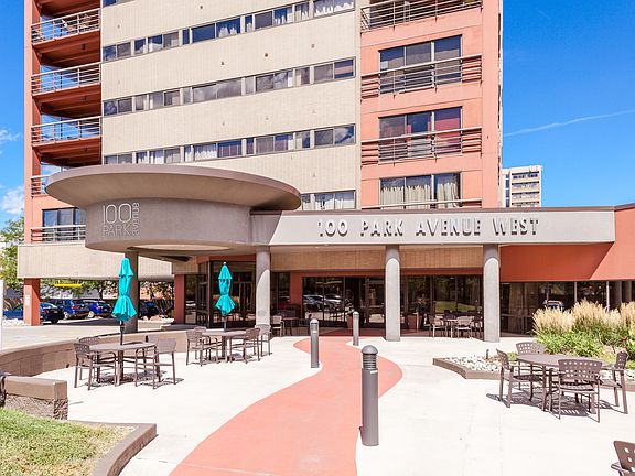 2nd image of 100 Park Ave W APT 202