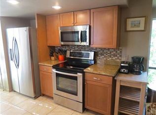5115 E Waverly Dr #D32, Palm Springs, CA 92264