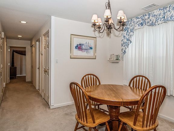5th image of 75 Morley Cir #75