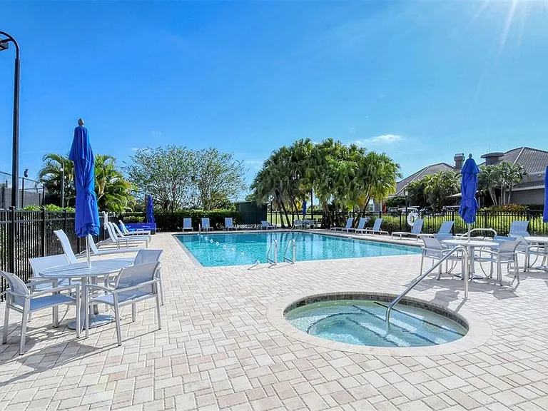 9300 Clubside Cir #1306 — Photo 39