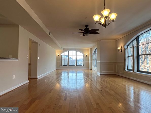 485 Harbor Side St APT 201