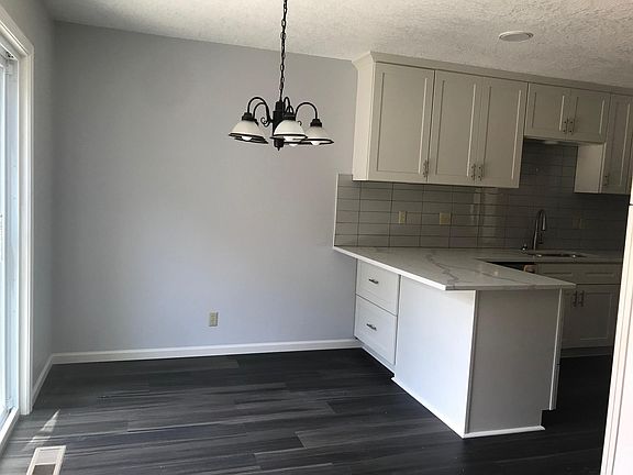 3rd image of 8338 W 120th St