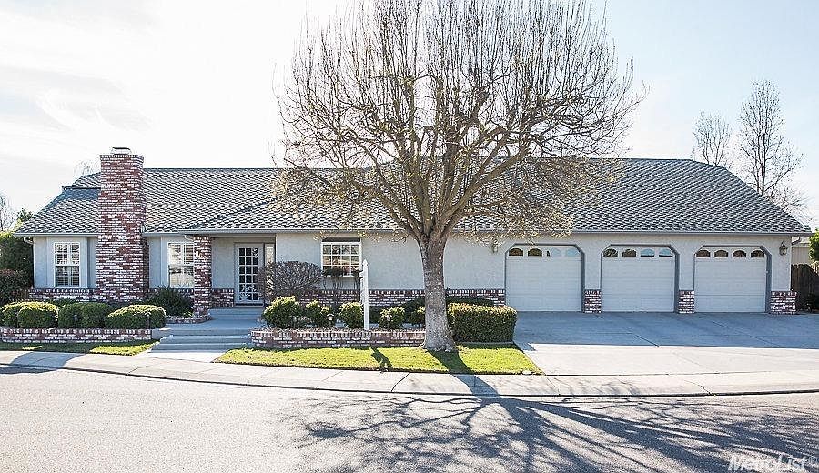 1st image of 862 Canyon Ct