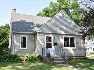 3645 S Rutland Ave, Saint Francis, WI 53235