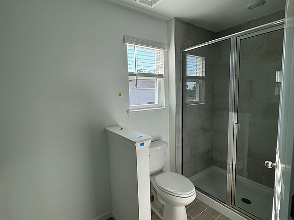 5th image of 3305 SE 37th Ave