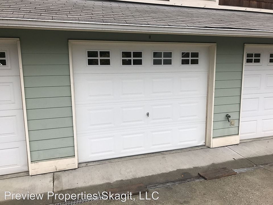2nd image of 509 E Division St APT B