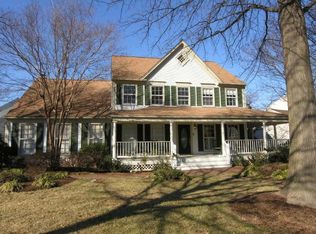 3225 Brynwood Pl, Herndon, VA 20171