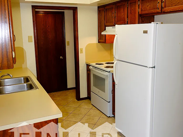 205 Wellington Ave — Photo 10