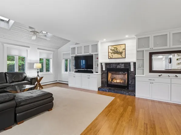 11 Lantern Circle, Laconia, NH 03246