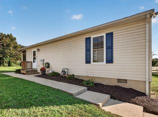 1447 N Delphine Ave, Waynesboro, VA 22980