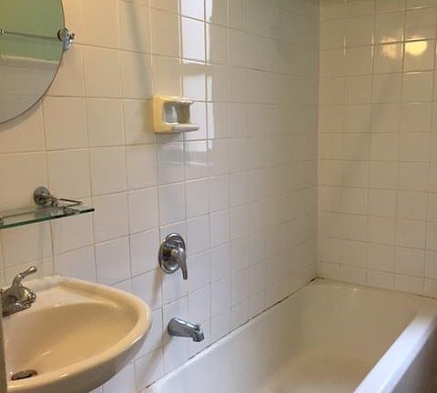 5th image of 210-218 W 19th St APT 4E