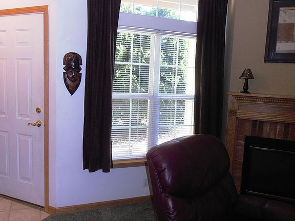 4th image of 2331 W Vista Bella Dr #101
