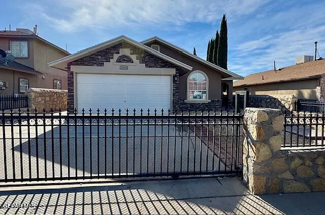 12060 Braveheart Ave — Photo 2