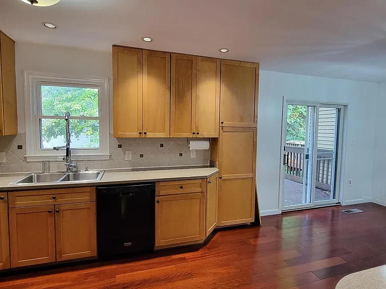3137 Bayswater Ct — Photo 6