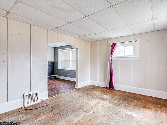 4th image of 803 McKinley Ave