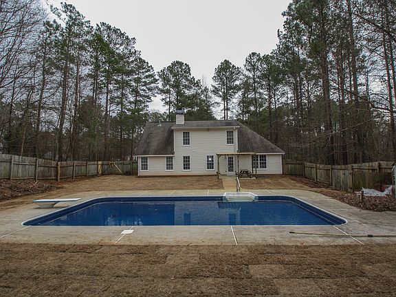New Sod/Pool liner&equipment