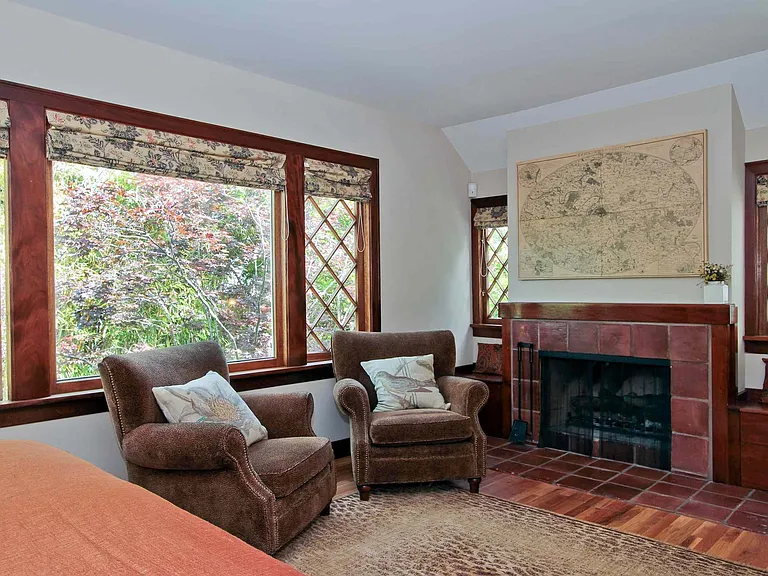 1621 Portola Ave — Photo 10