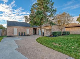 11627 Briar Rose Dr, Houston, TX 77077