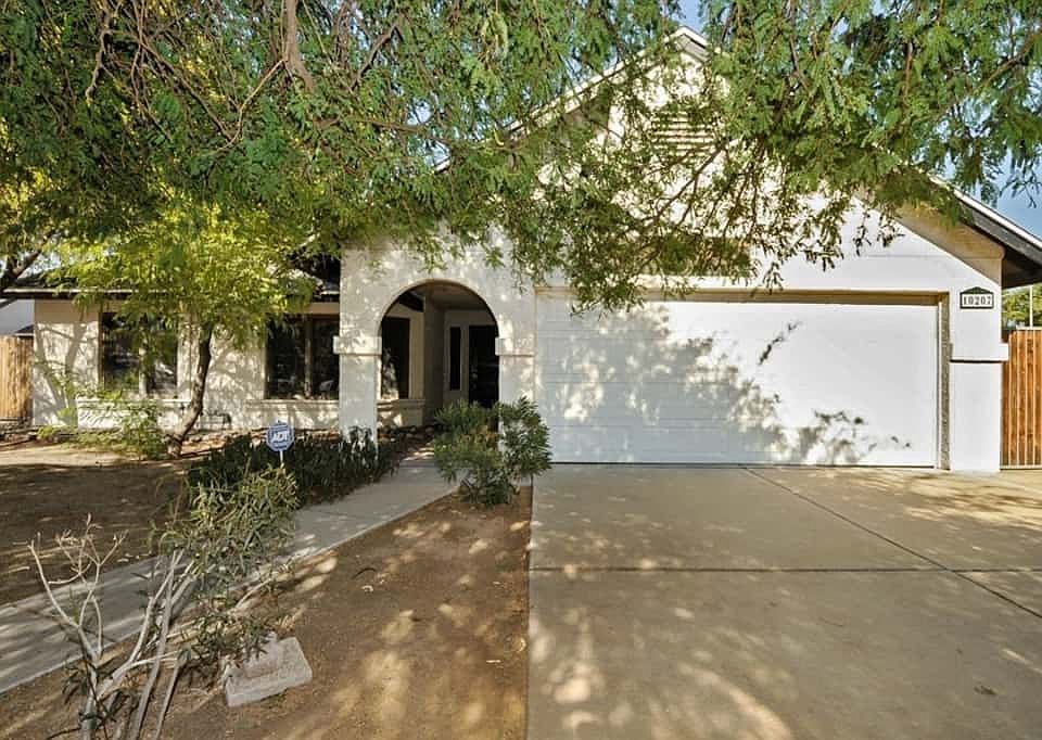 1st image of 10207 N 60th Dr