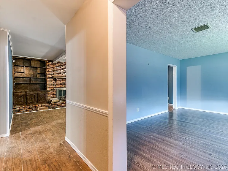 10132 E 27th St — Photo 4