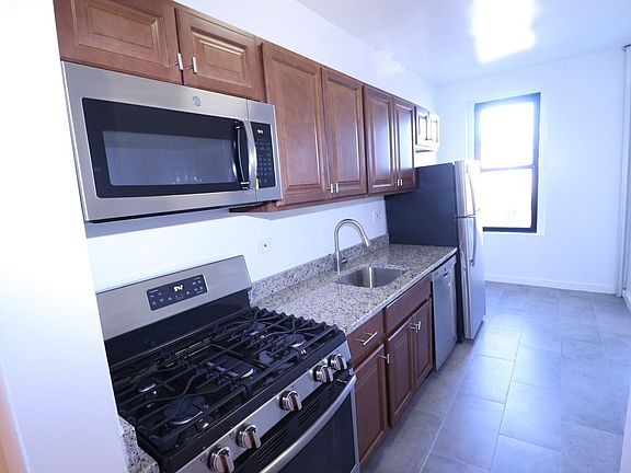 3rd image of 151-10 35th Ave #1MM