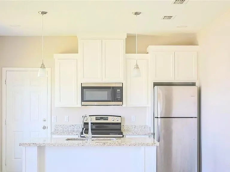 5905 Sandpiper Ave #3 — Photo 3