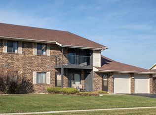 7914 60th Ave #104, Kenosha, WI 53142