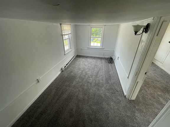 3rd image of 256 Wayne Ave #27