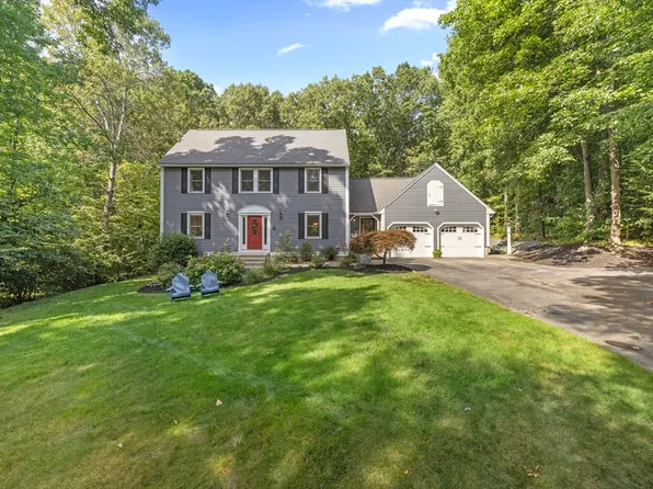 4 Rosewood Pl, Westborough, MA 01581