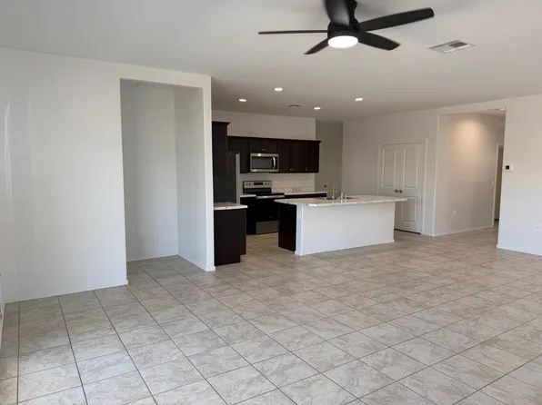 9427 E Alfalfa Dr, Florence, AZ 85132