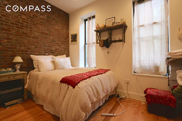 Rented by Compass | media 33