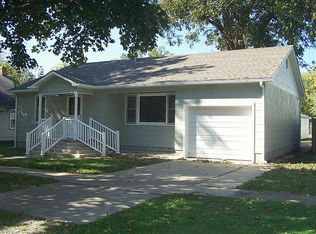 605 Iowa St, Oswego, KS 67356