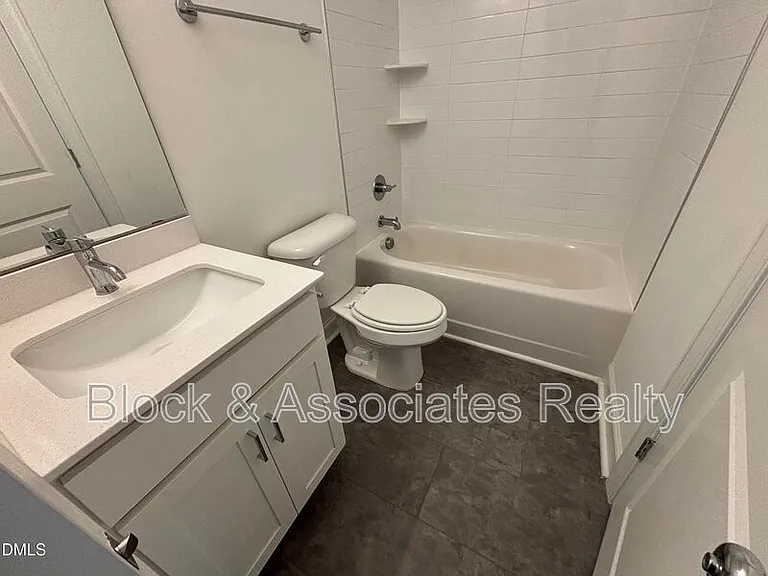 5710 Parker Pines Ct — Photo 58