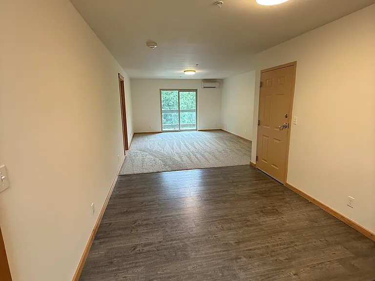 19352 Viking Ave NW — Photo 6