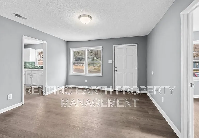7216 Paris Ave — Photo 15