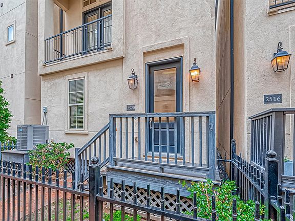 4th image of 2520 Sherwin St