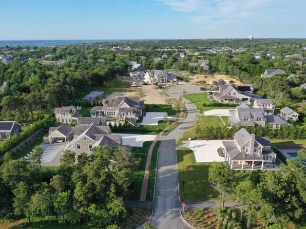 8 Maple Ln, Nantucket, MA 02554