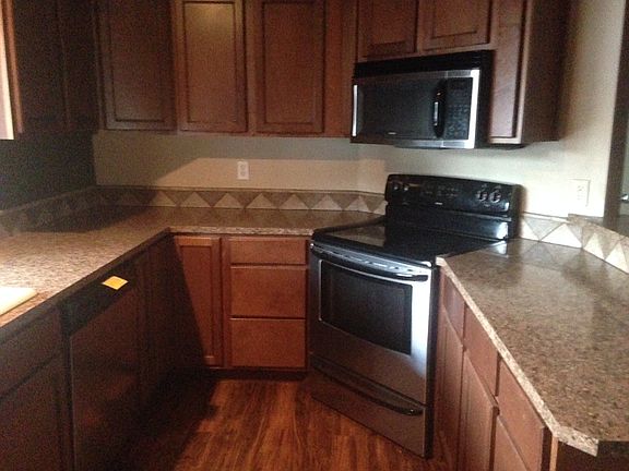 5th image of 815 Wildwood Ct