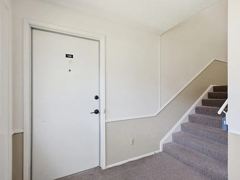 4816 Amesbury Dr #128 — Photo 11