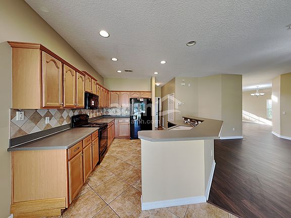 3rd image of 14062 Ocean Pine Cir