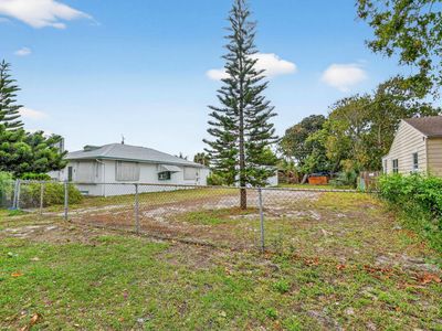 624 58th Street, West Palm Beach, FL, 33407