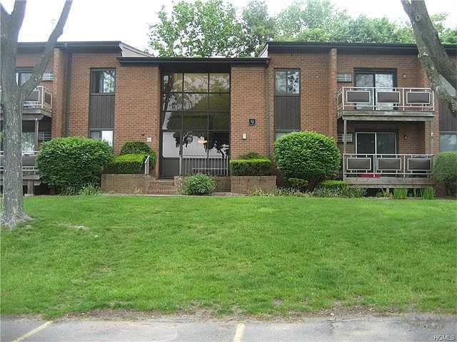 1st image of 9 Brevoort Dr APT 2B