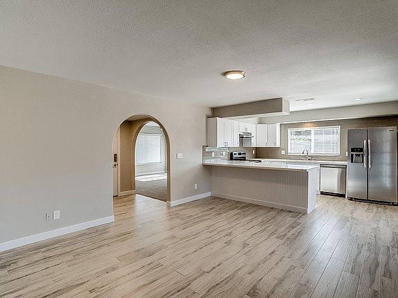 4th image of 18004 N 57th Ave