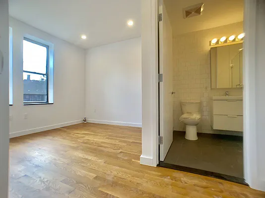 Rented by Bohemia Realty Group | media 21