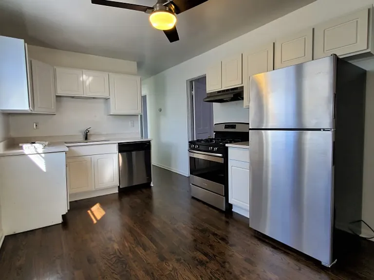 3414 N Seeley Ave — Photo 6