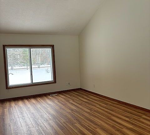 4th image of 5464 W Fletcher Rd