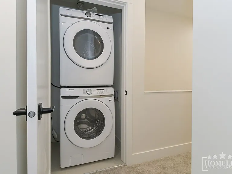 177 175a St #19 — Photo 19