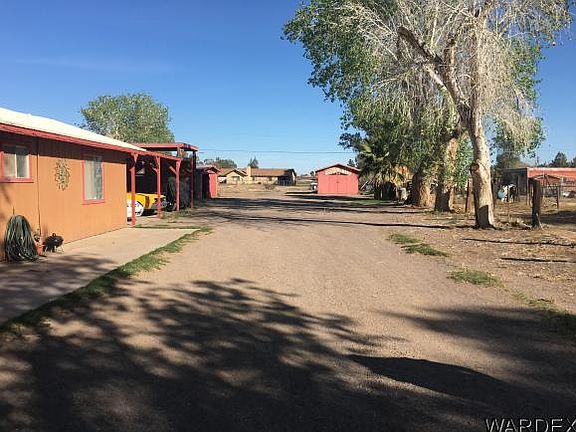 4th image of 1701 E Magellan Dr