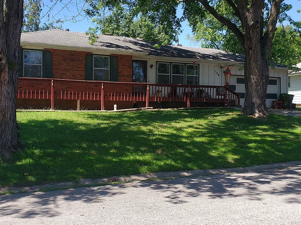 1st image of 144 Crescent Dr
